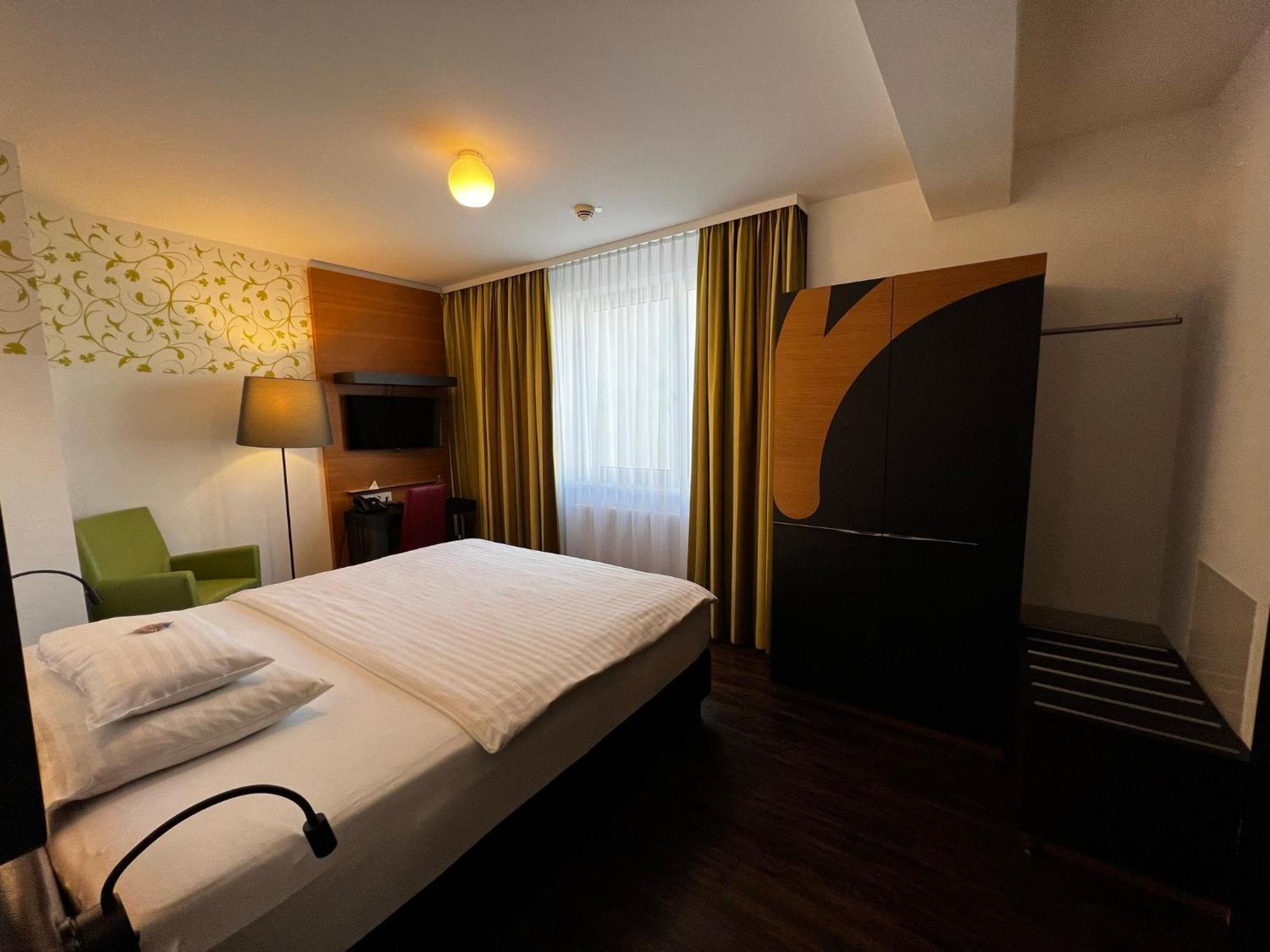 H+ Hotel Ried Ried im Innkreis Exterior photo